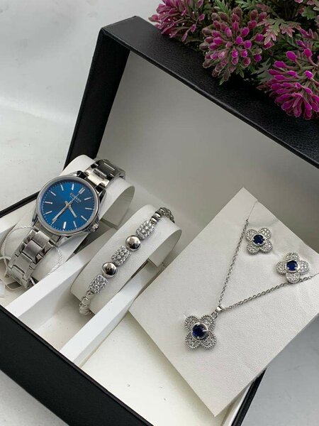 New ladies set..Curren watch with bracelet ,necklace and ear