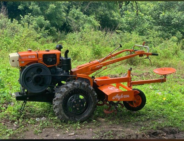 Motoculteur agricole puissant