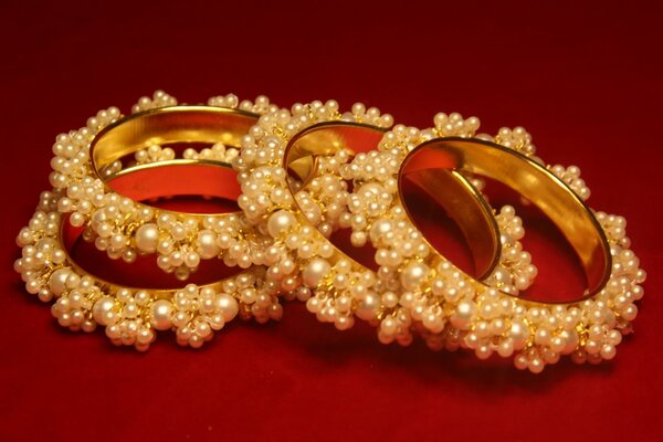 Handmade White Pearls Bangles (Kara) 2 Piece set