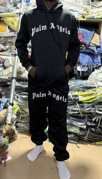 Survêtement à capuche tendance