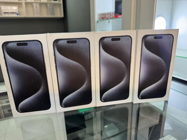 15 pro max 256gb (New)