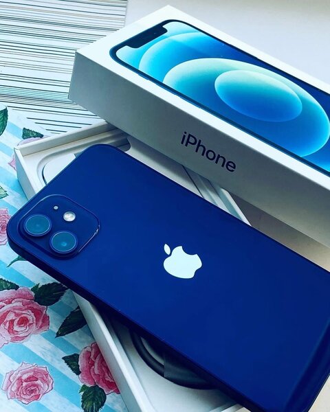 iPhone 12 Bleu 64 Go