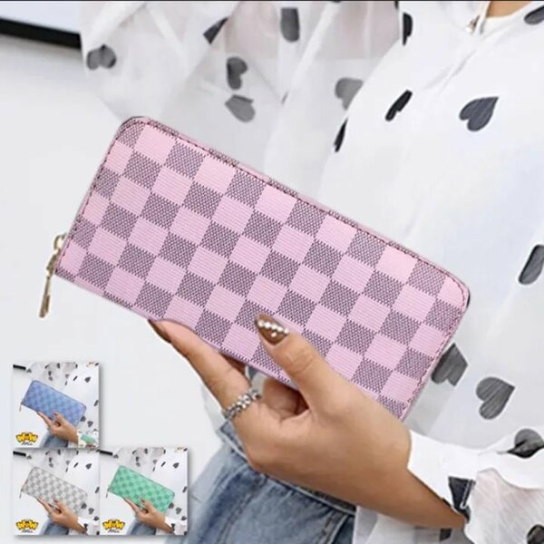 Women's Long Zipper Wallet with Checkered Pattern  Stylish