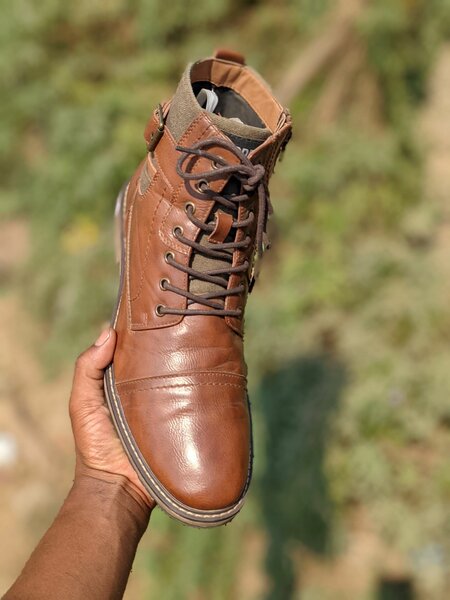 Leather boot