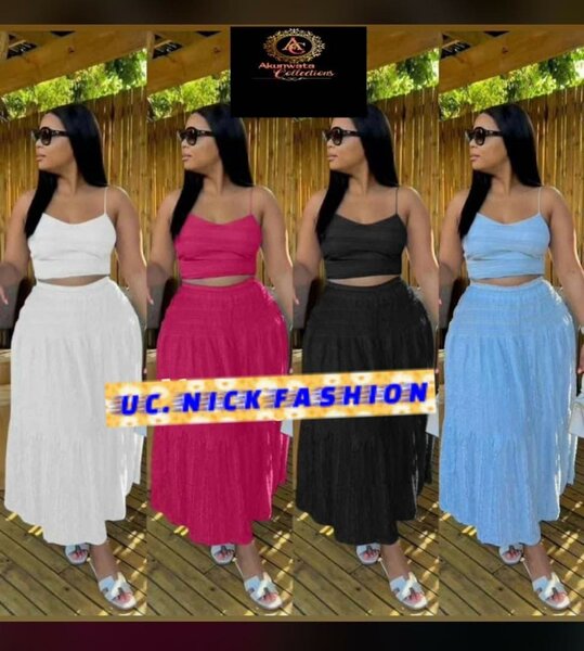 Ensemble Élégant Jupe et Haut