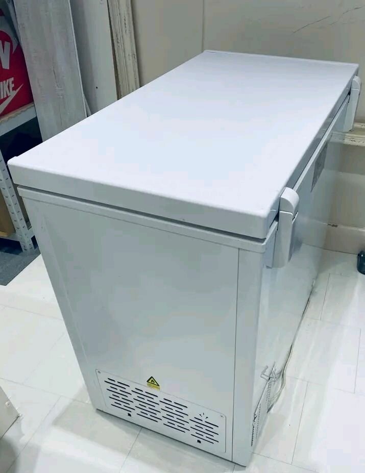 Chest freezer 200ltrs