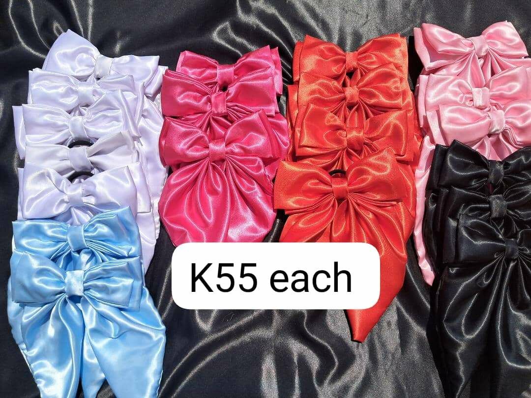 HAIR BOWS