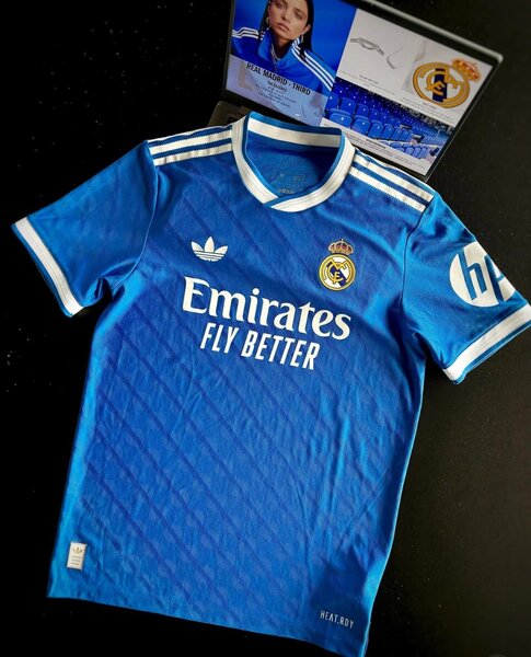 Maillot Real Madrid Bleu 2025
