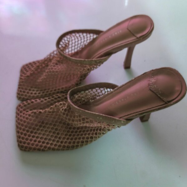 Mules à talons filet élégants