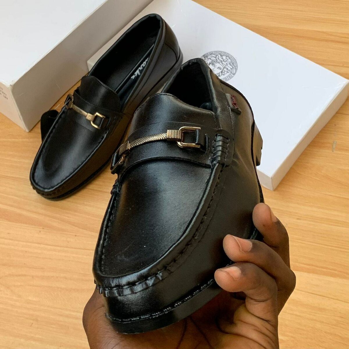 CLARKS LEATHER LOAFERS