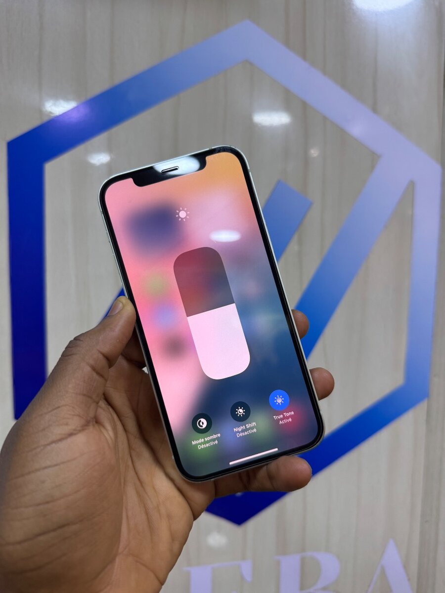 12 SIMPLE 64Go SANS ID