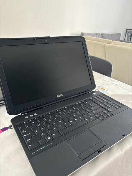 DELL LATITUDE |E5530