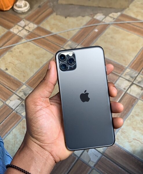 iPhone 11 Pro Max