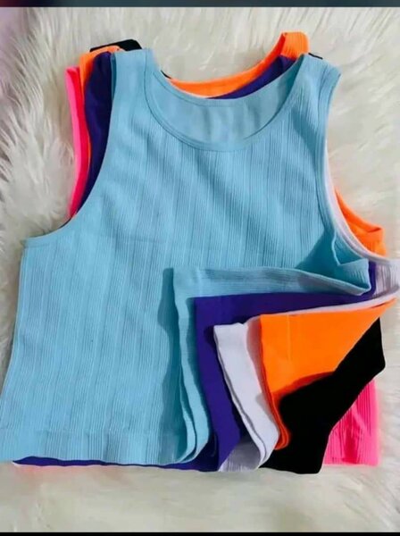 Débardeurs colorés