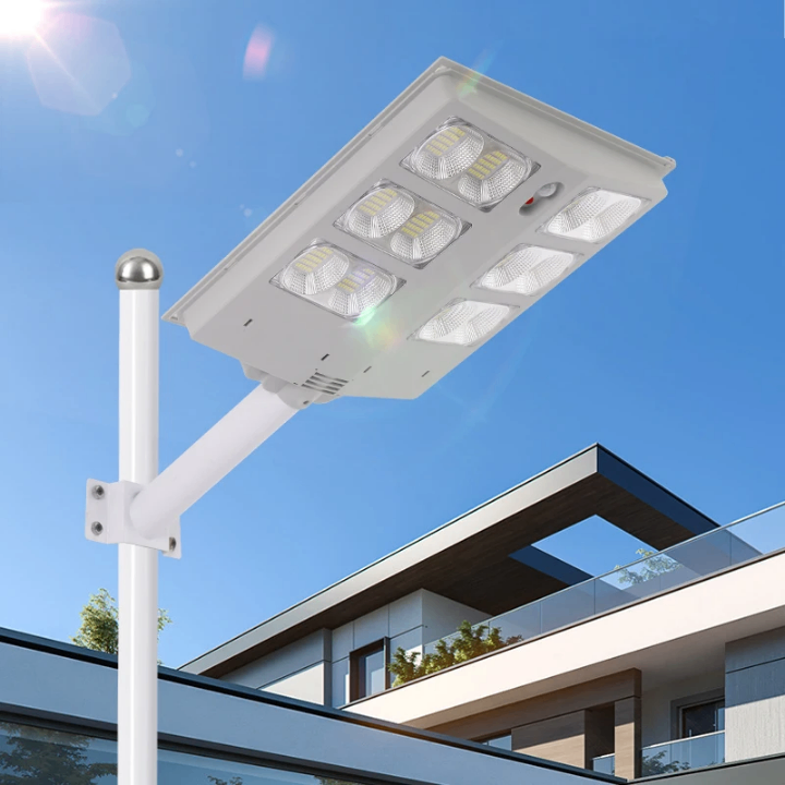 Lampadai solaire 50W extérieur