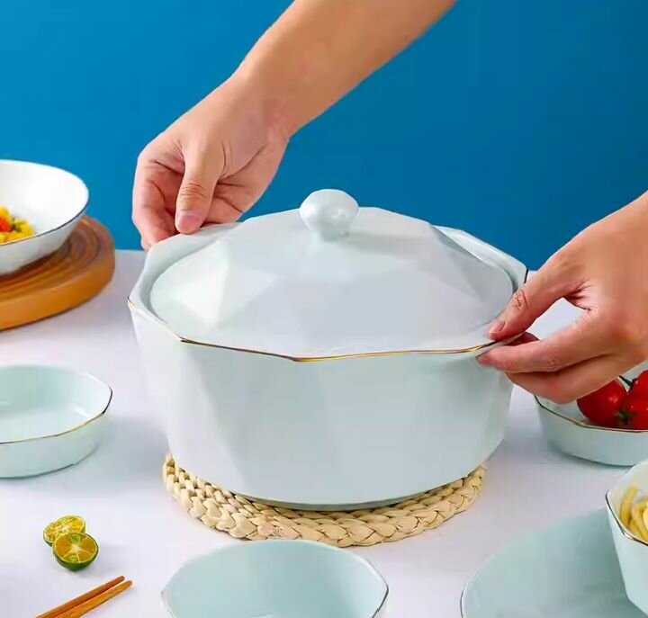 Ceramic food bowl