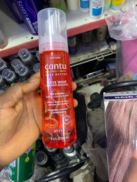 Mousse coiffante boucles Cantu