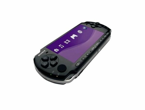 CONSOLE PSP SLIM + 30 JEUX GRATUIT