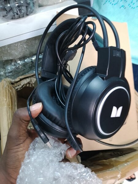 Wired headphone with micro,USB and pin