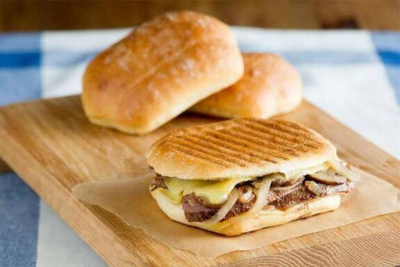 Panini fromage grillé