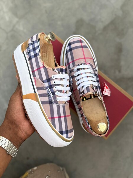 Chaussures à carreaux élégantes