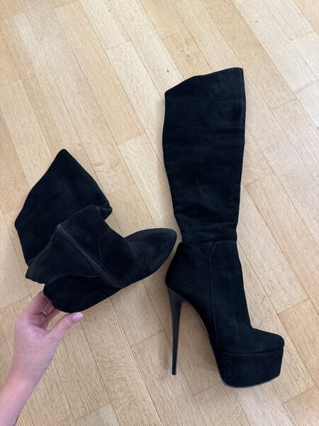 Женские сапоги