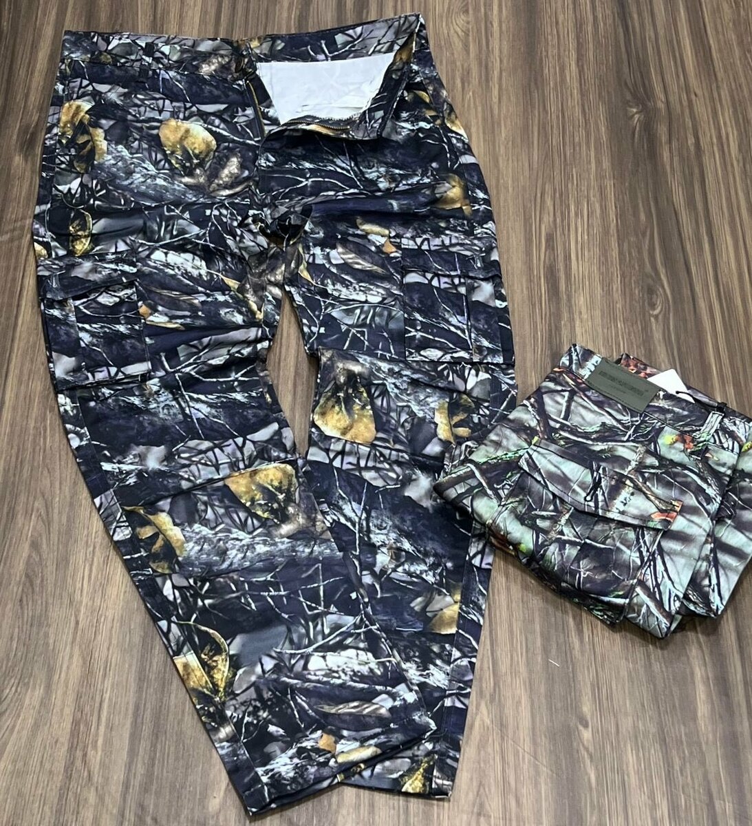 Side pocket trousers