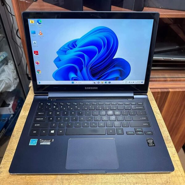 Samsung 940X3G laptop