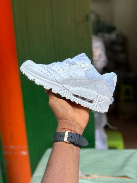 Baskets blanches tendance