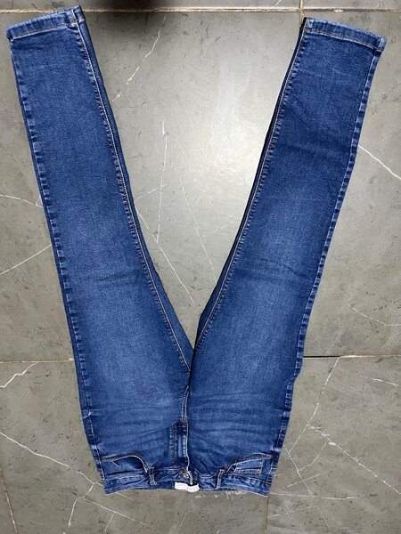 Ladies skinny jeans