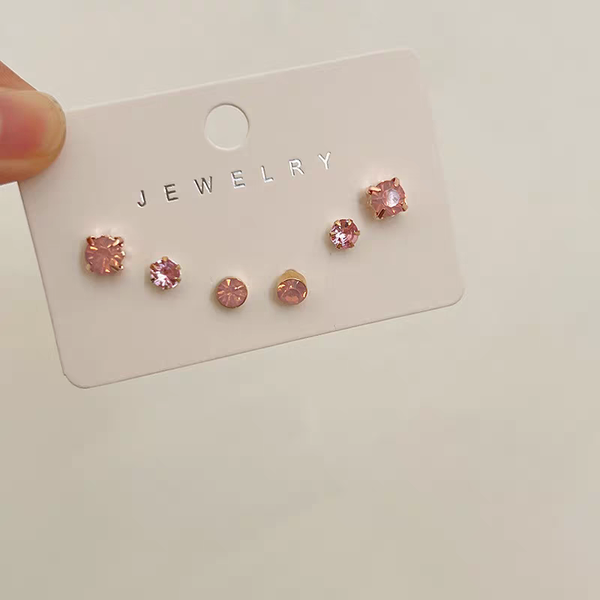 Non fade studded earrings sets