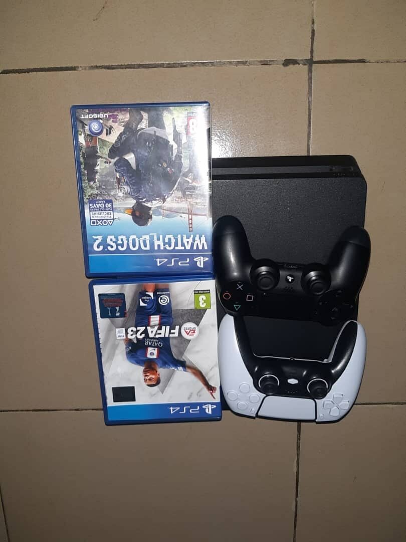 Sony PlayStation 4 Slim