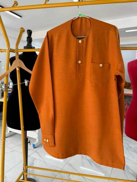 Chemise à col mao en lin