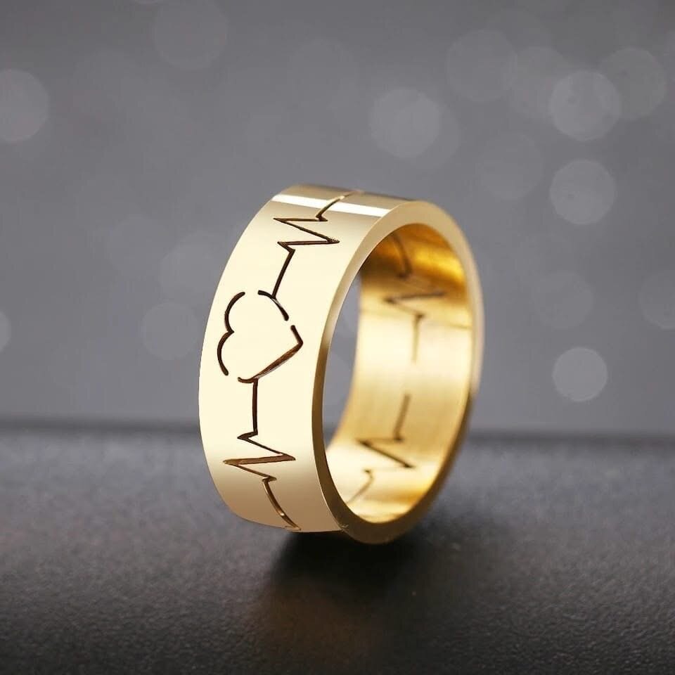 Bague en or design cardiogramme