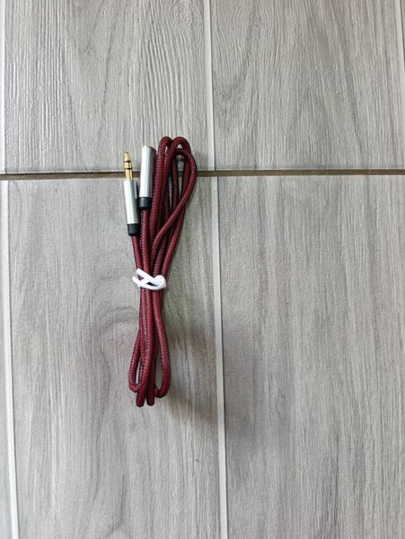 Câble audio jack plaqué or