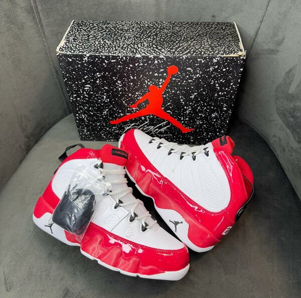 Nike Air Jordan 9