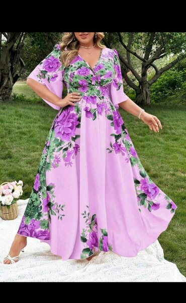 Robe maxi fleurie violette