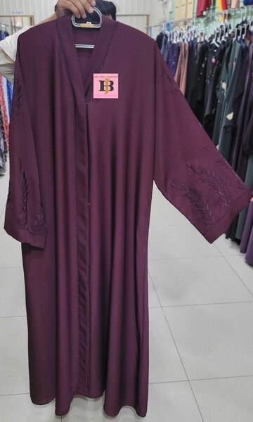 _ 1. Nida Stuff abayas