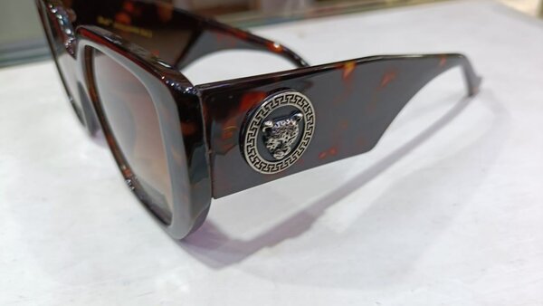 A+versace sun glass