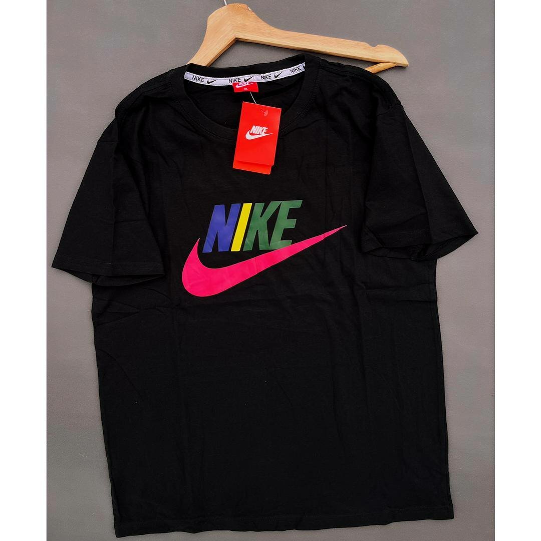 Tee-shirts hommes et femmes