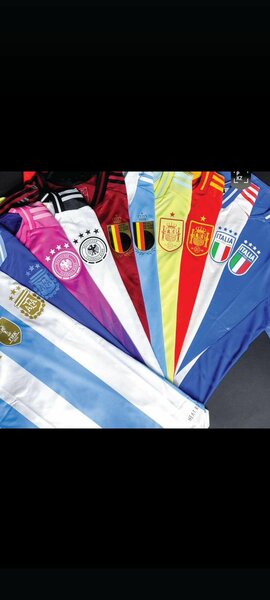 Maillots des clubs et pays