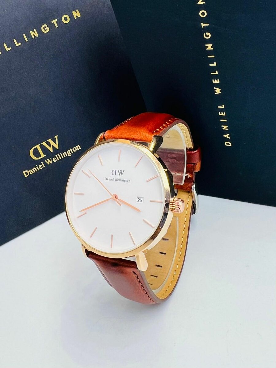 MONTRE LUXE HOMME  DW