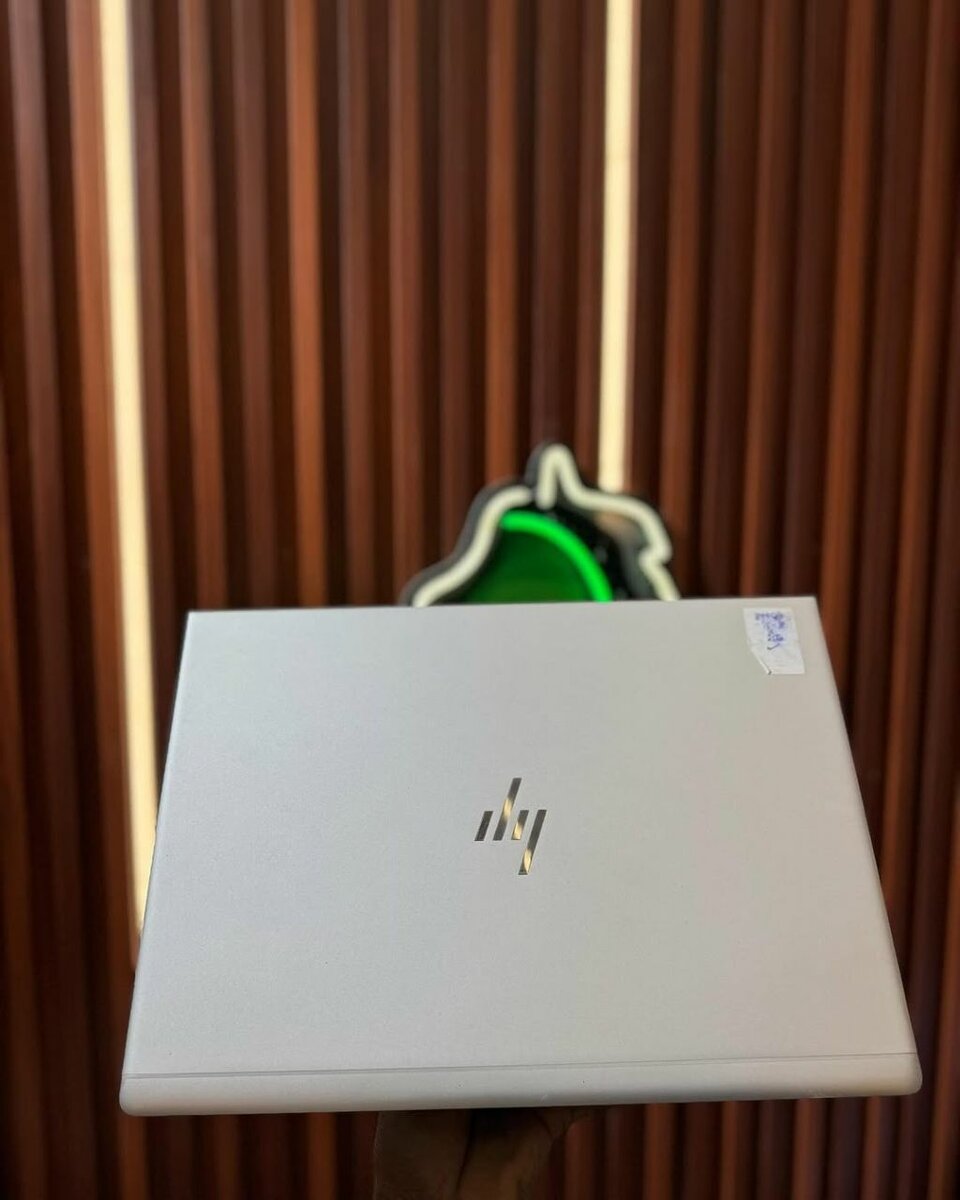 HP ELITEBOOK 840 G6 Intel️ core i5 8th generation vpro max