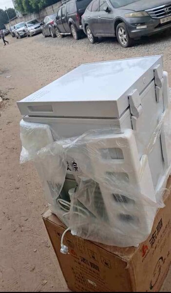 52 litres chest freezer