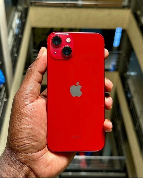 iPhone 13 ( pre owner )