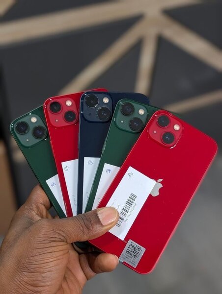 iPhone 13  - Couleurs Variées