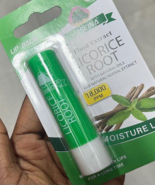 Baume à lèvres réparateur 12H