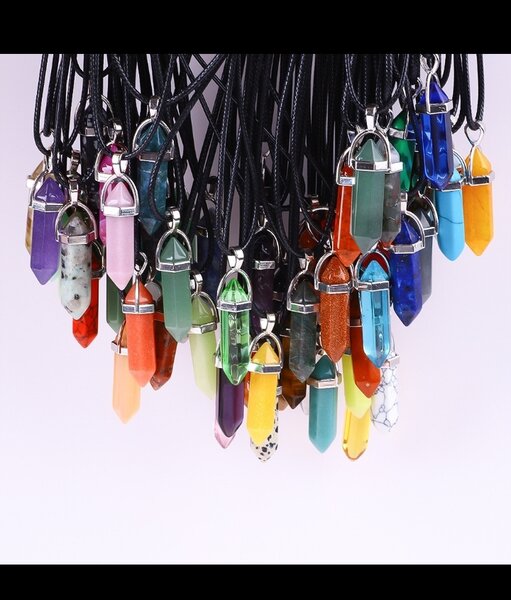 chaîne pour hommes et femmes