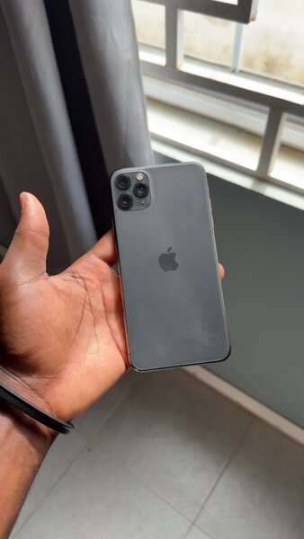 UK used iPhone 11 Promax
