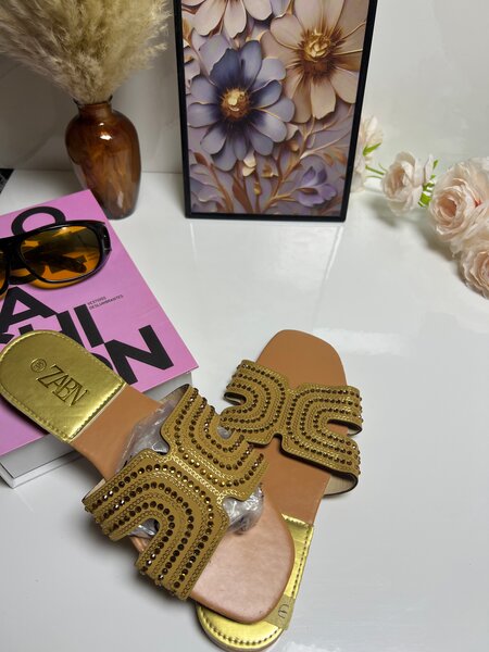 SANDALES POUR FEMMES